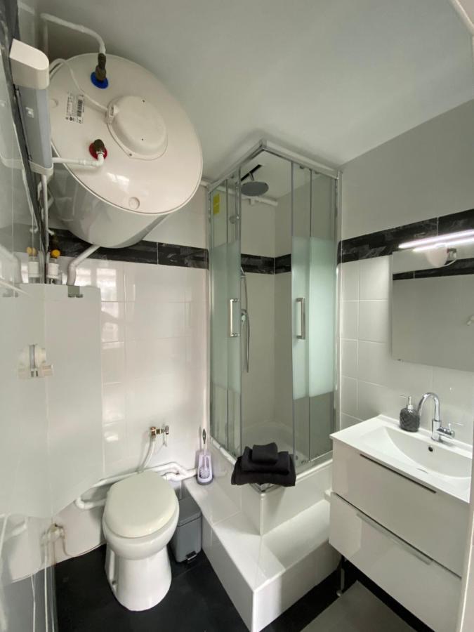 פריז The Eiffel Tower Room מראה חיצוני תמונה